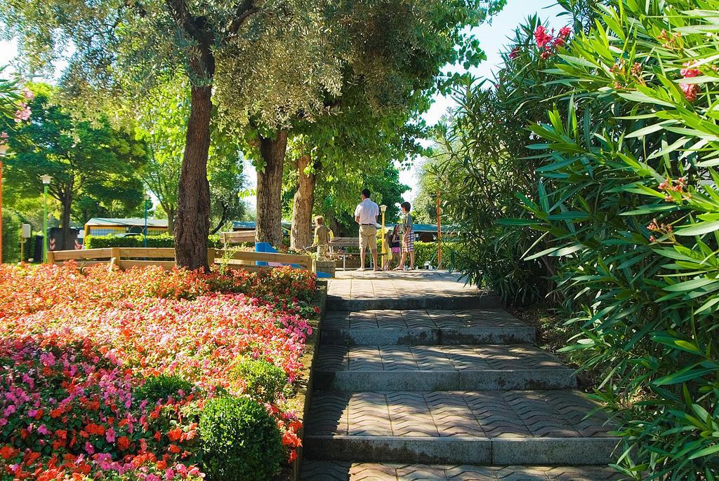 Camping Cisano - San Vito Bardolino Extérieur photo