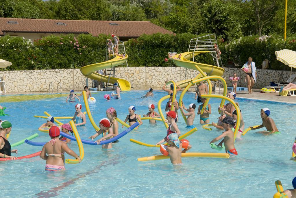 Camping Cisano - San Vito Bardolino Extérieur photo